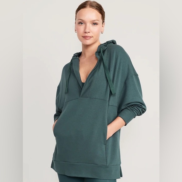 Old Navy Green Oversized Live In Cozy Knit French Terry Split Neck Tunic Hoodie - Picture 1 of 5